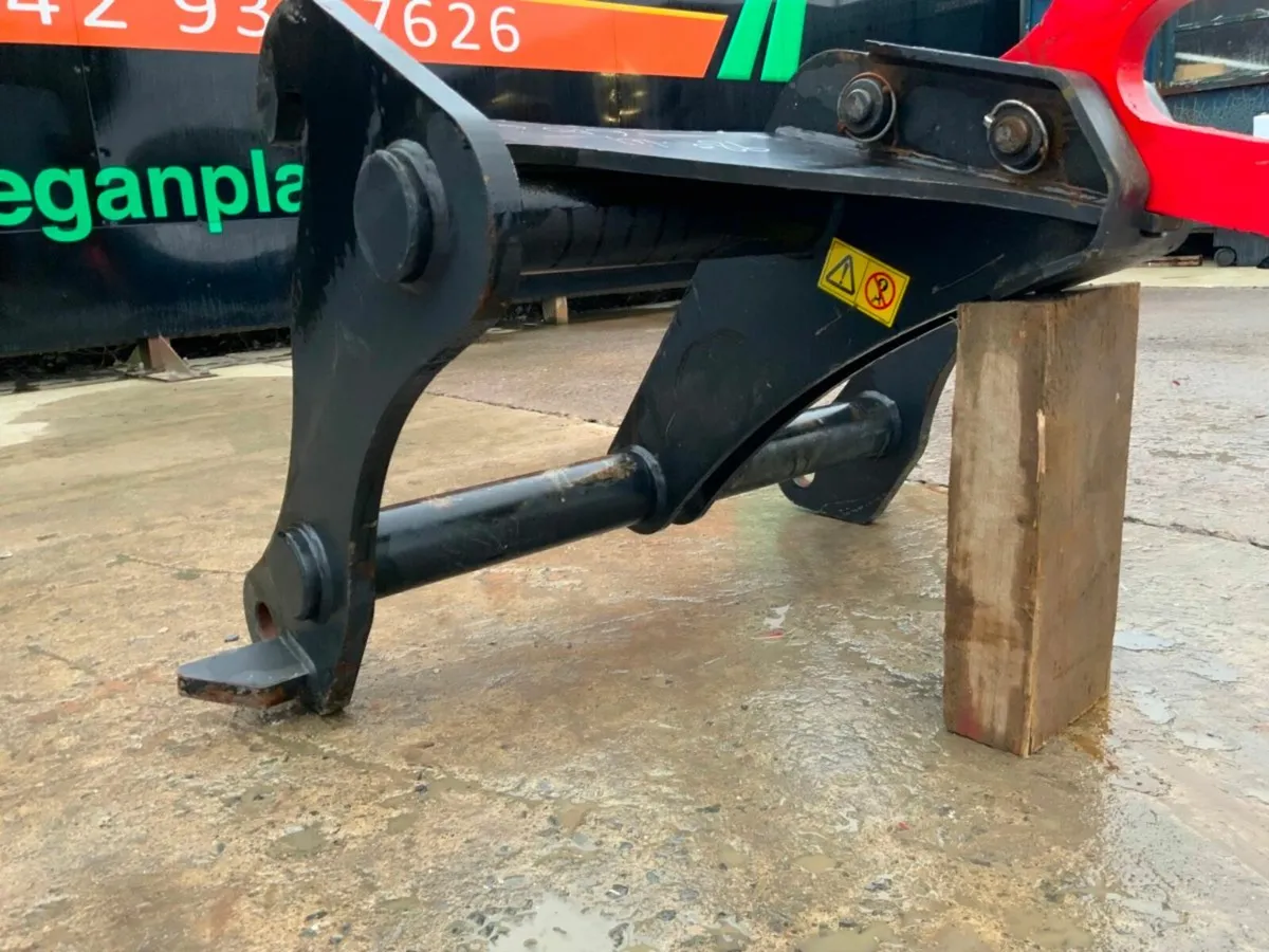 UNUSED HOOK SKIP  LIFTING ATTACHMENT.......743. - Image 4