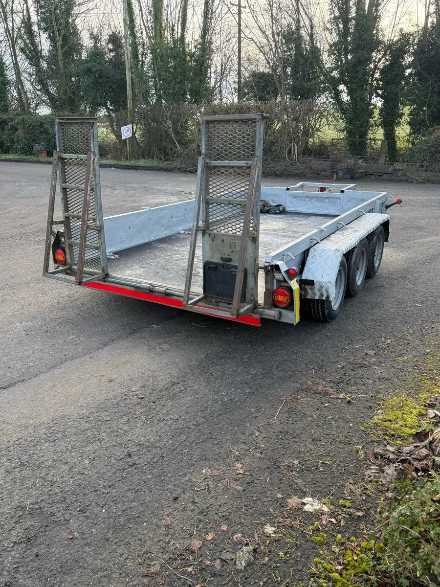 Pro-fit tri-axle plant trailer - Image 3