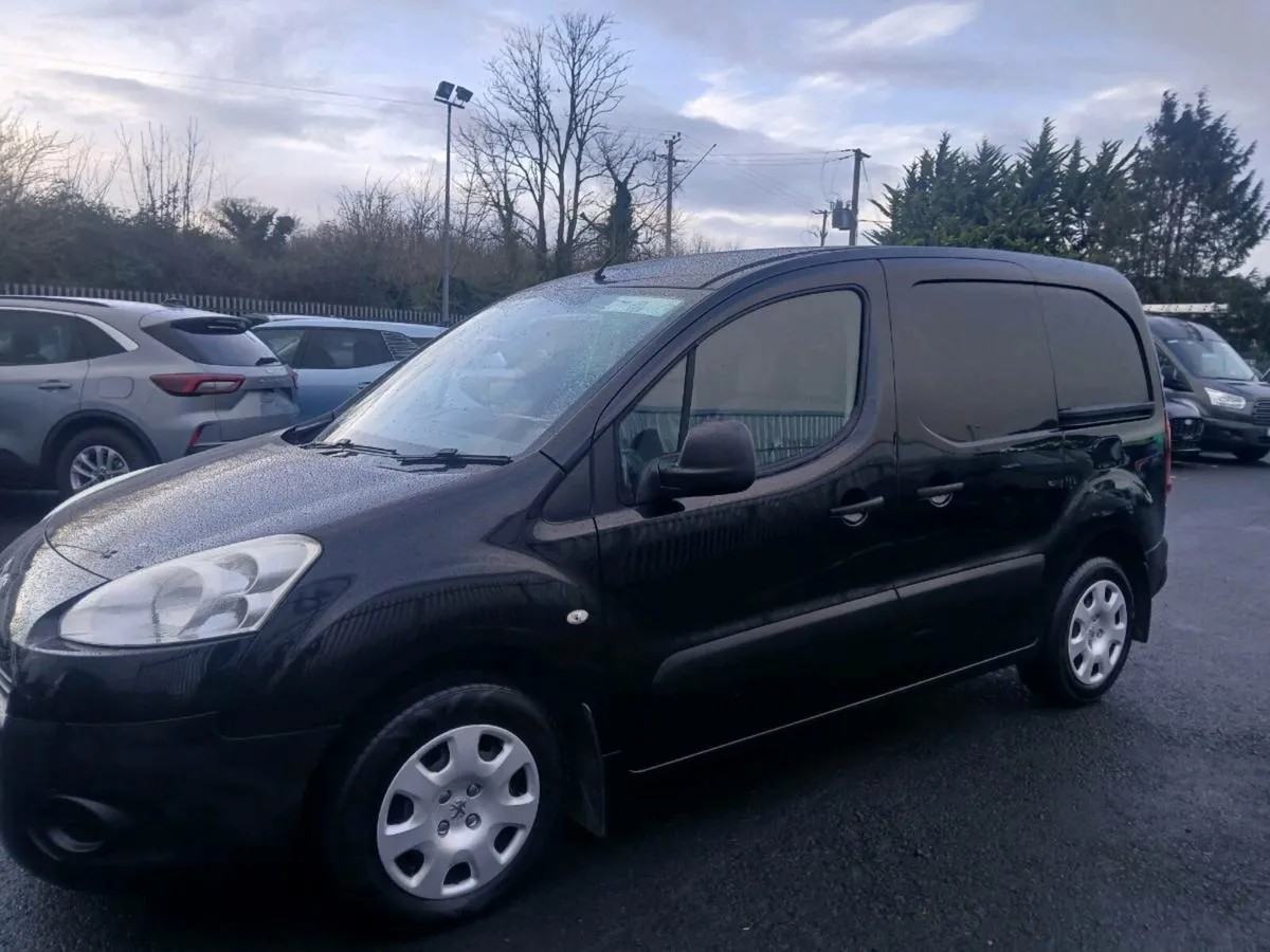 PEUGEOT PARTNER 3 SEATER LOW MILEAGE - Image 3