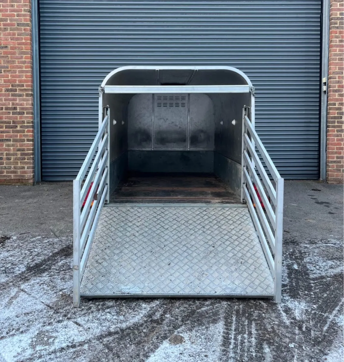 2020 I for Williams p6e with canopy - Image 2