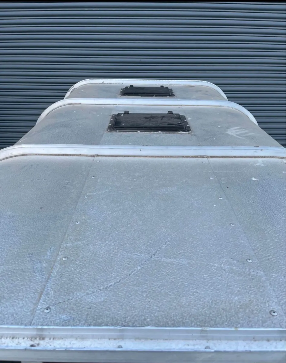 2020 I for Williams p6e with canopy - Image 3