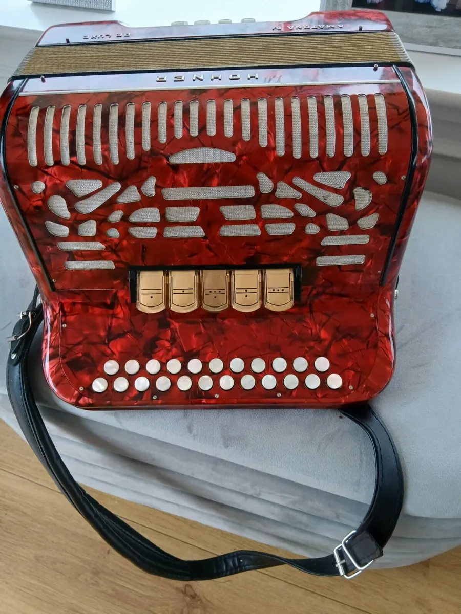 Hohner Amatuna button accordion - Image 2