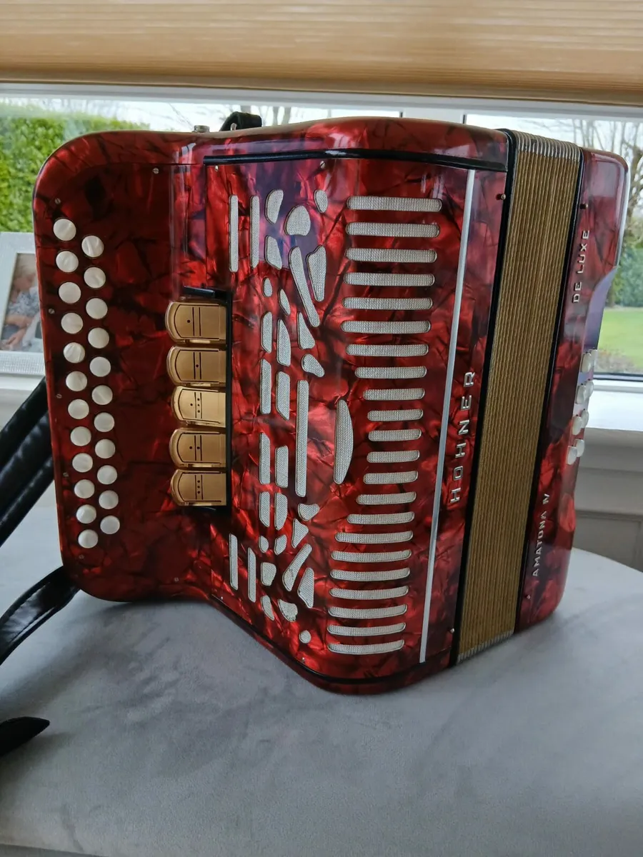 Hohner Amatuna button accordion - Image 4