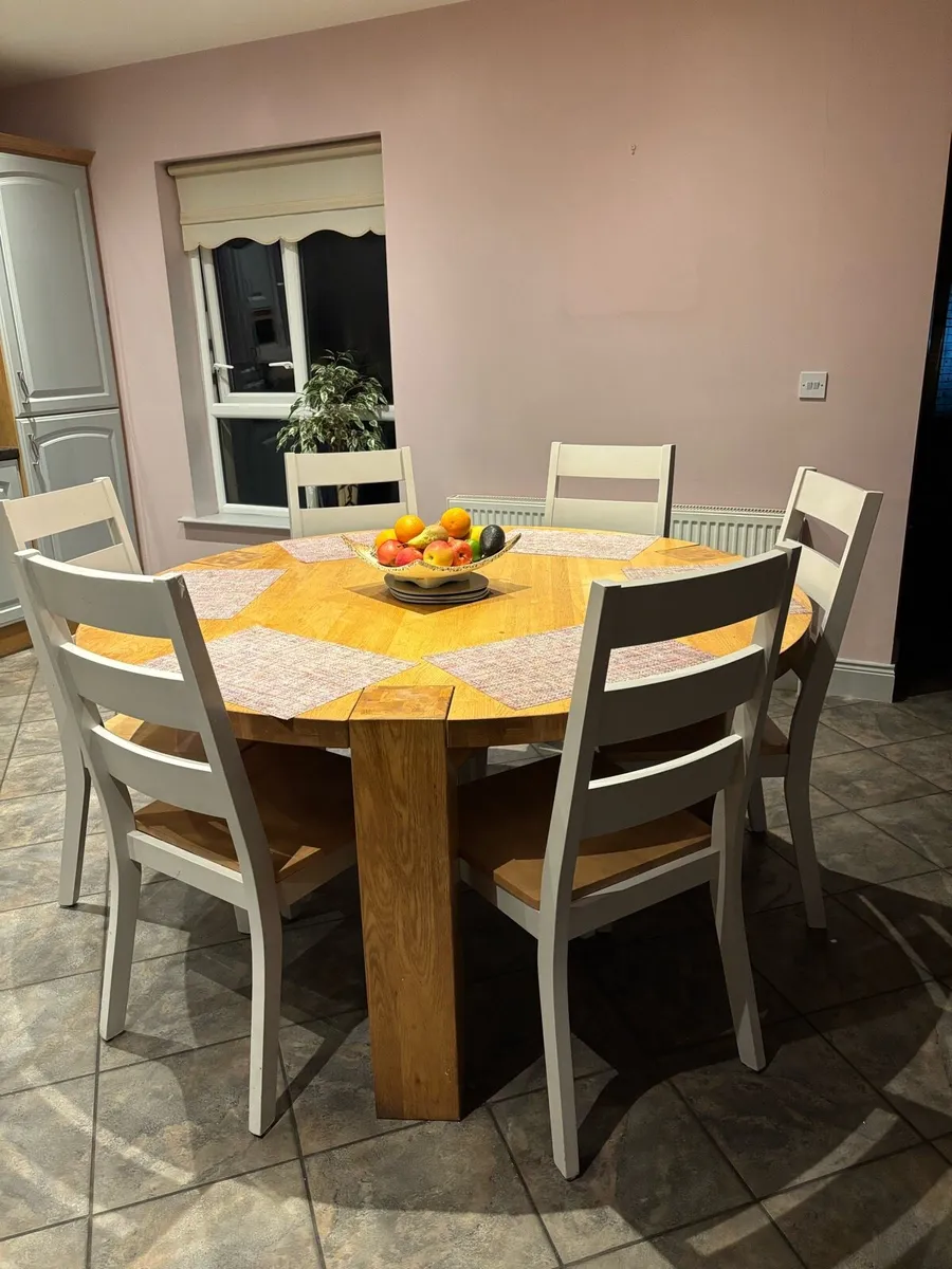 Solid kitchen table - Image 2