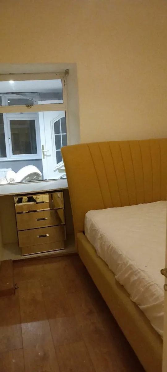 Double bed frame. Ez living - Image 1