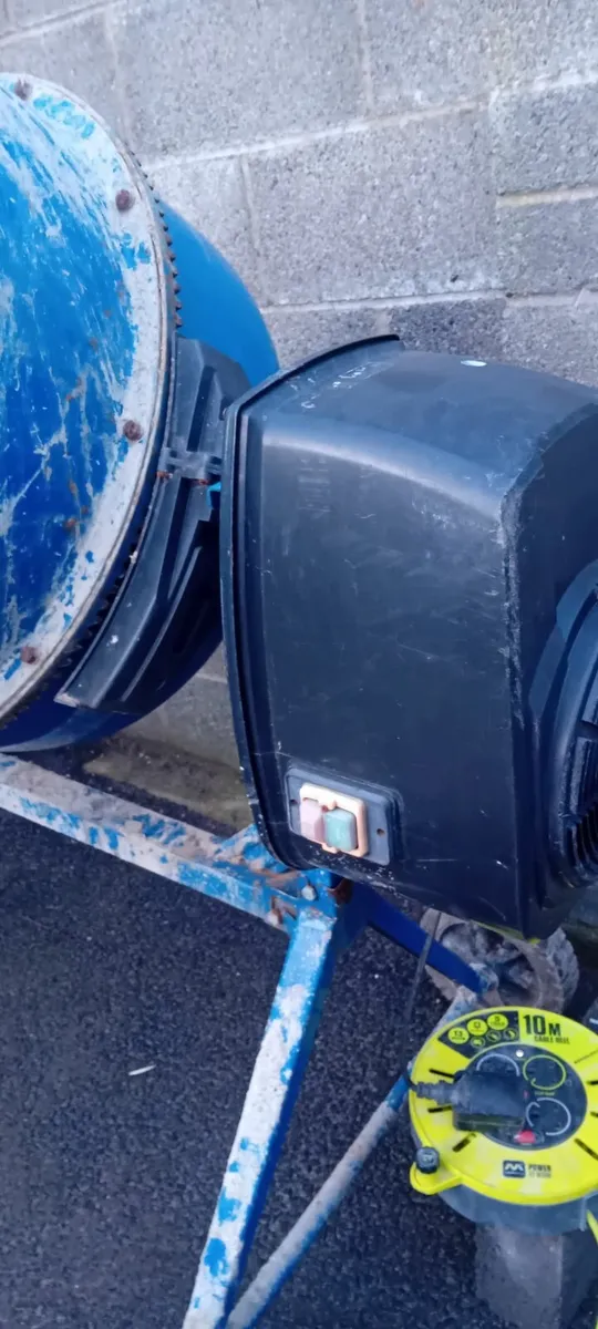 Cement mixer - Image 3