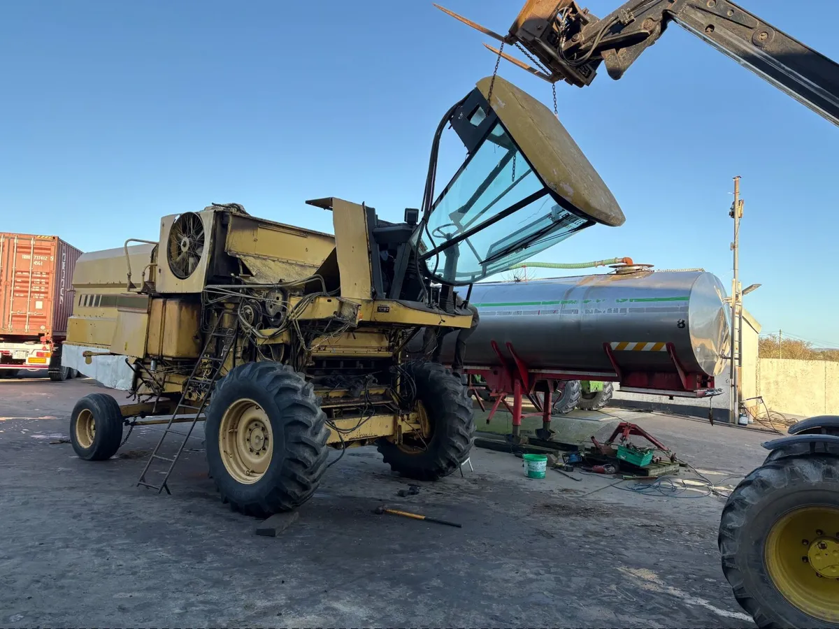 Combines - Combines - Combines - Image 1