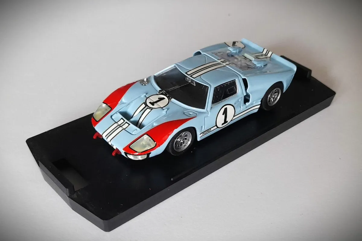 Collectable Bang Model 1:43–Ford GT40 Mk2 Le Mans - Image 2