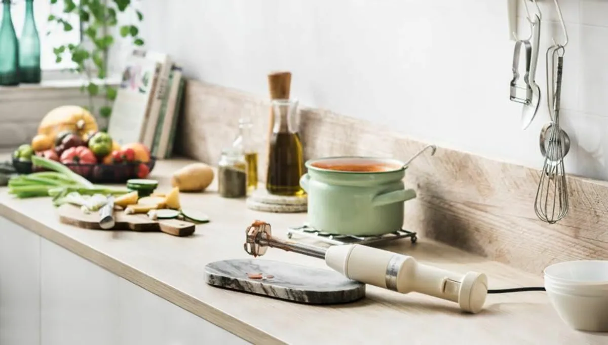 HAND BLENDER WITH ACCESSORIES - Almond Cream - Image 2