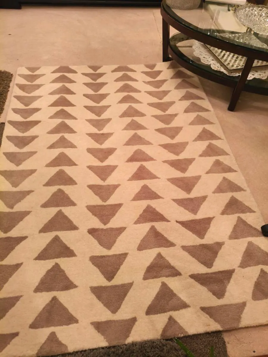 Beautiful 💯 wool rug. - Image 1