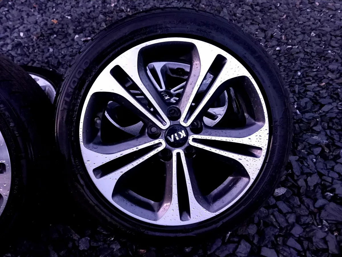 17inch 5x114.3 Genuine Kia Ceed GT-Line Alloys - Image 3