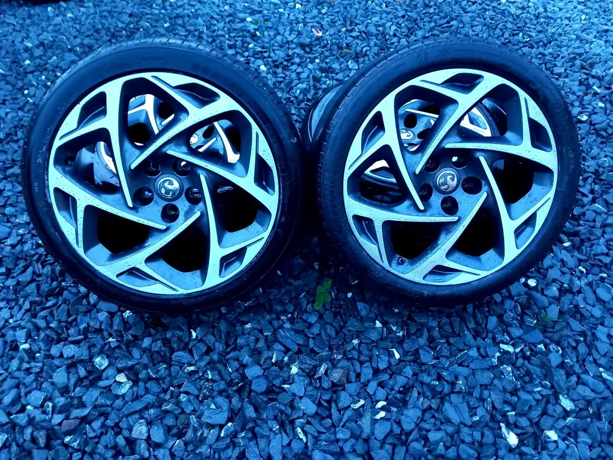 ☄️5x120 Insignia 19inch ▪︎Genuine rims▪︎ ☄️ - Image 1