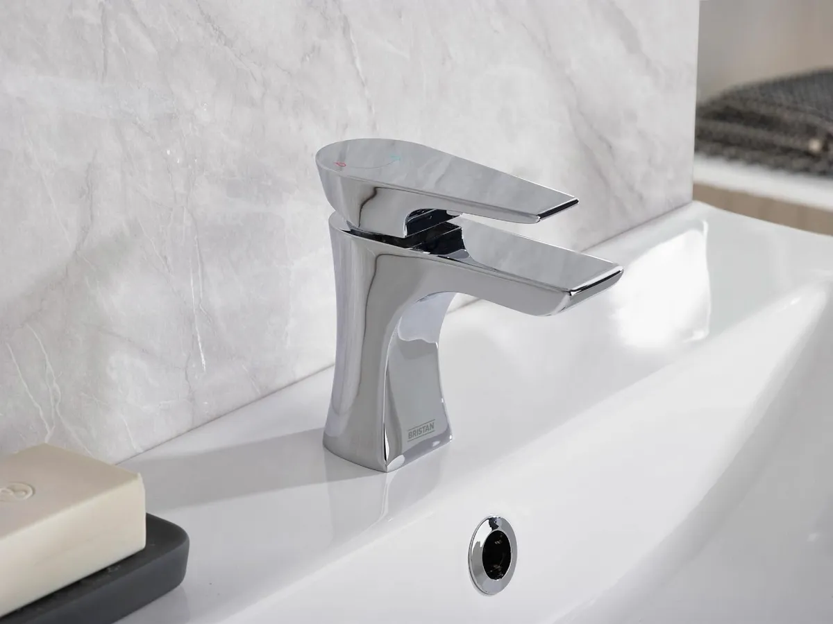 Hourglass Eco Start Bathroom Basin Mixer Chrome - Image 4
