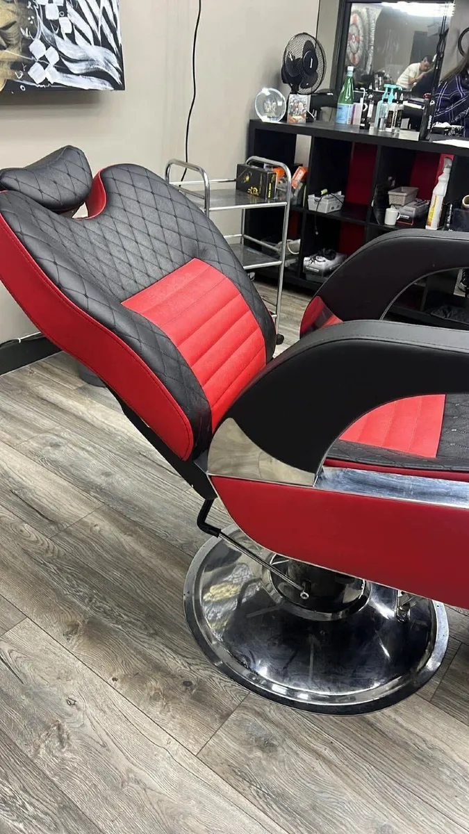 Barber Chairs - Image 4