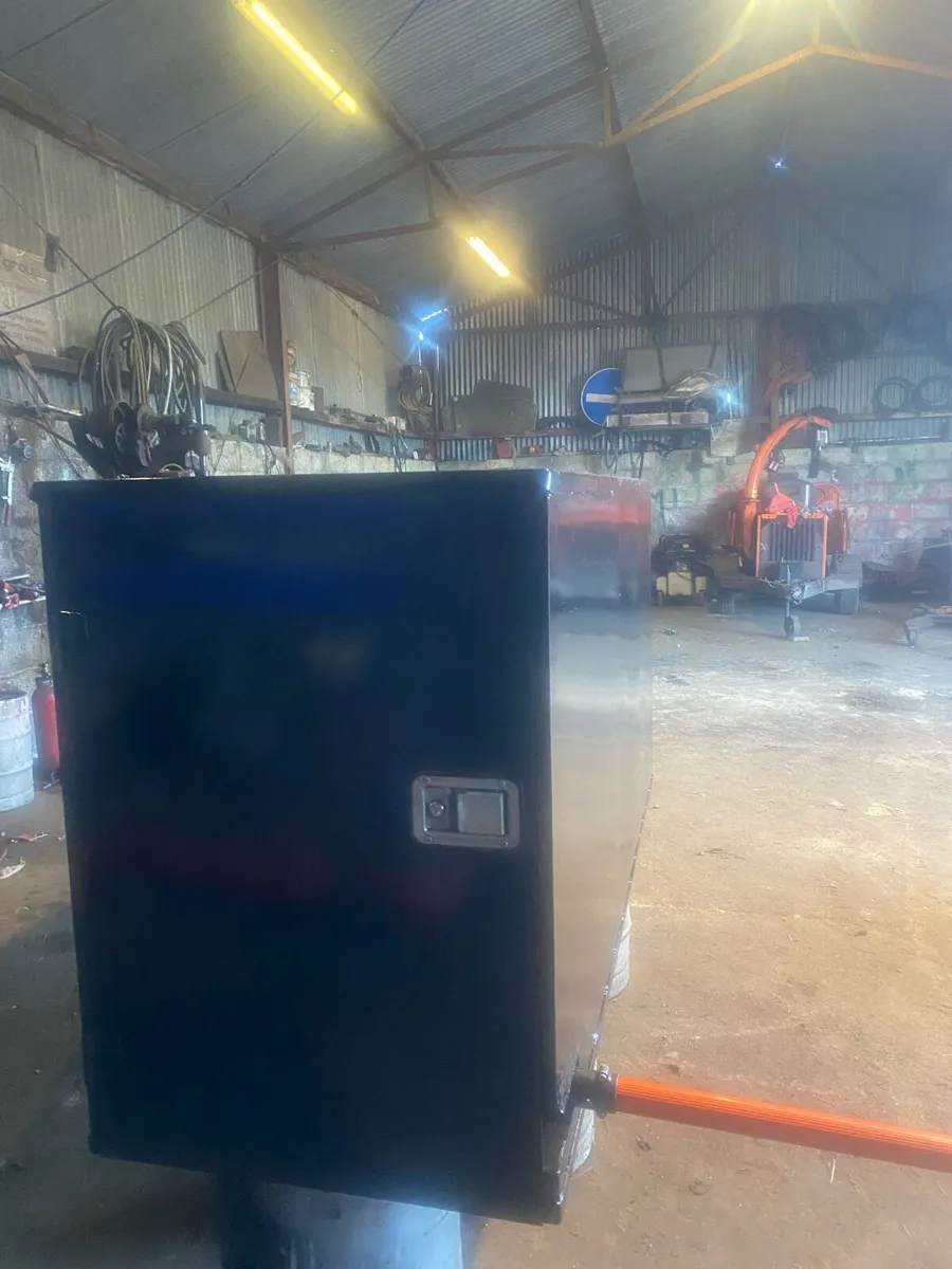 Tool storage box for truck - Image 3