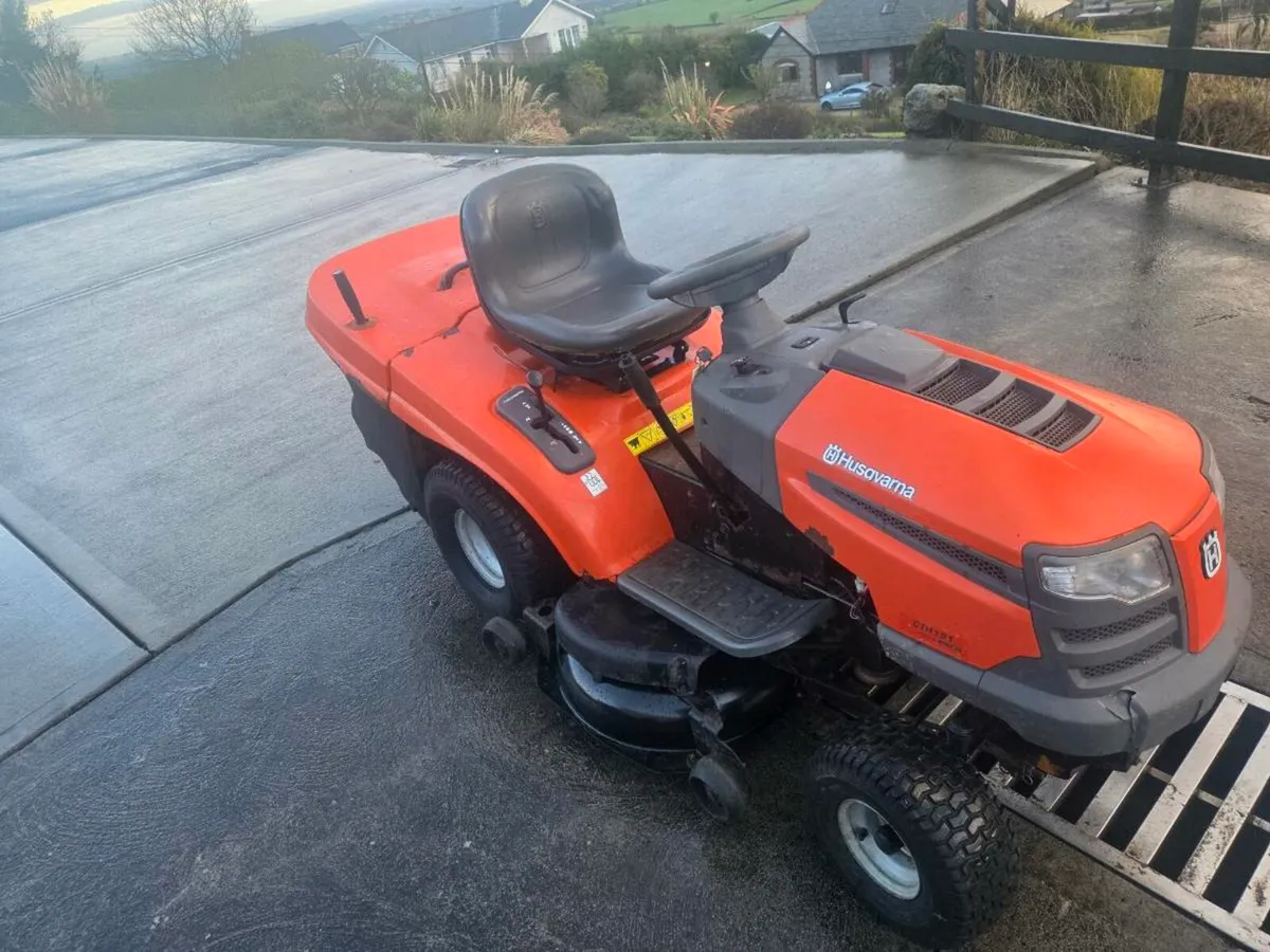Husquvana lawnmower for sale - Image 1