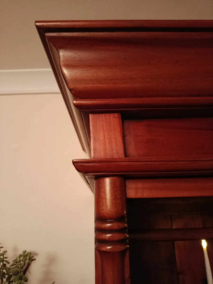 Wardrobe / Media Unit - Image 4