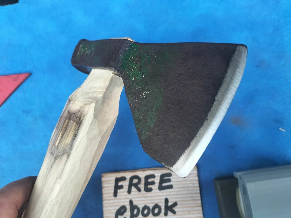 Carpenter's Axe - Image 2