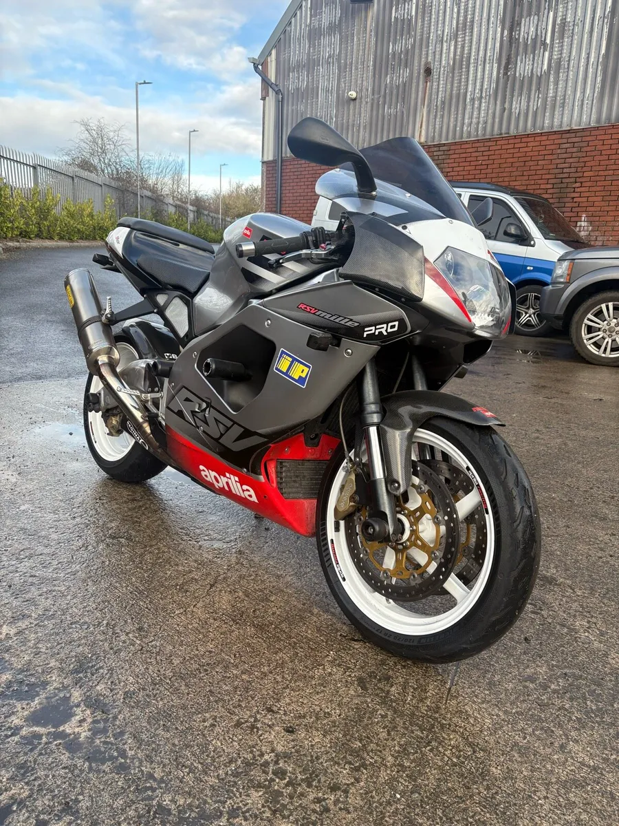 Aprilia RSV MILLE v60 2002 - Image 1