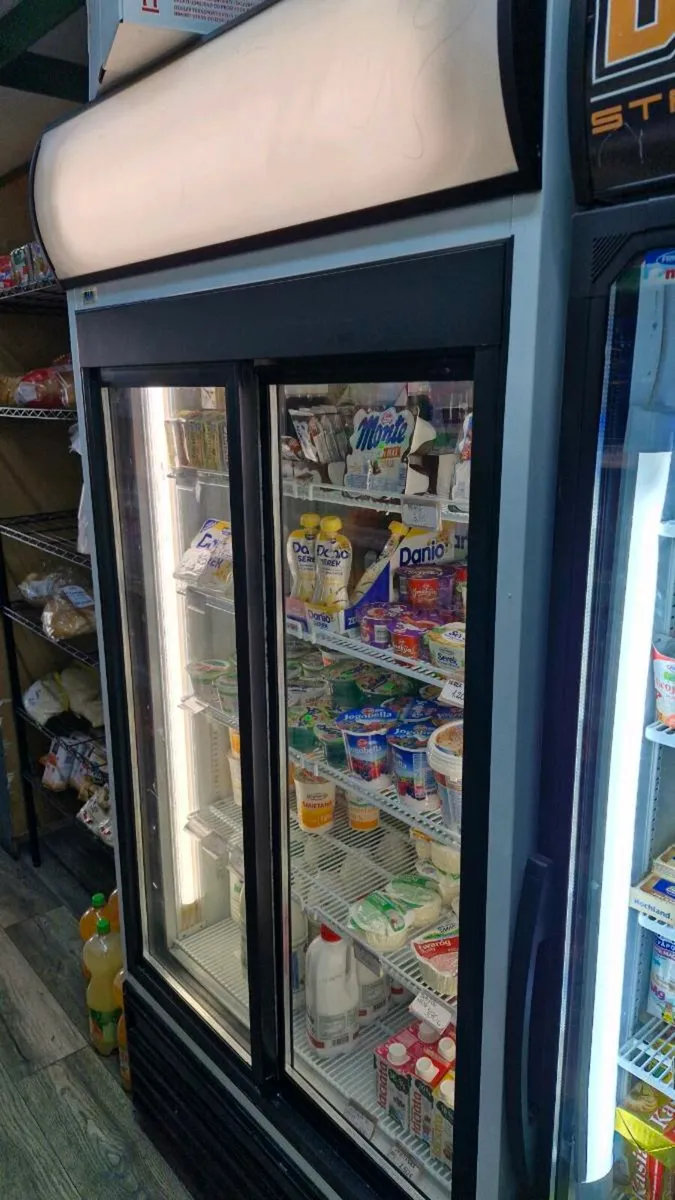 refrigerator with sliding doors