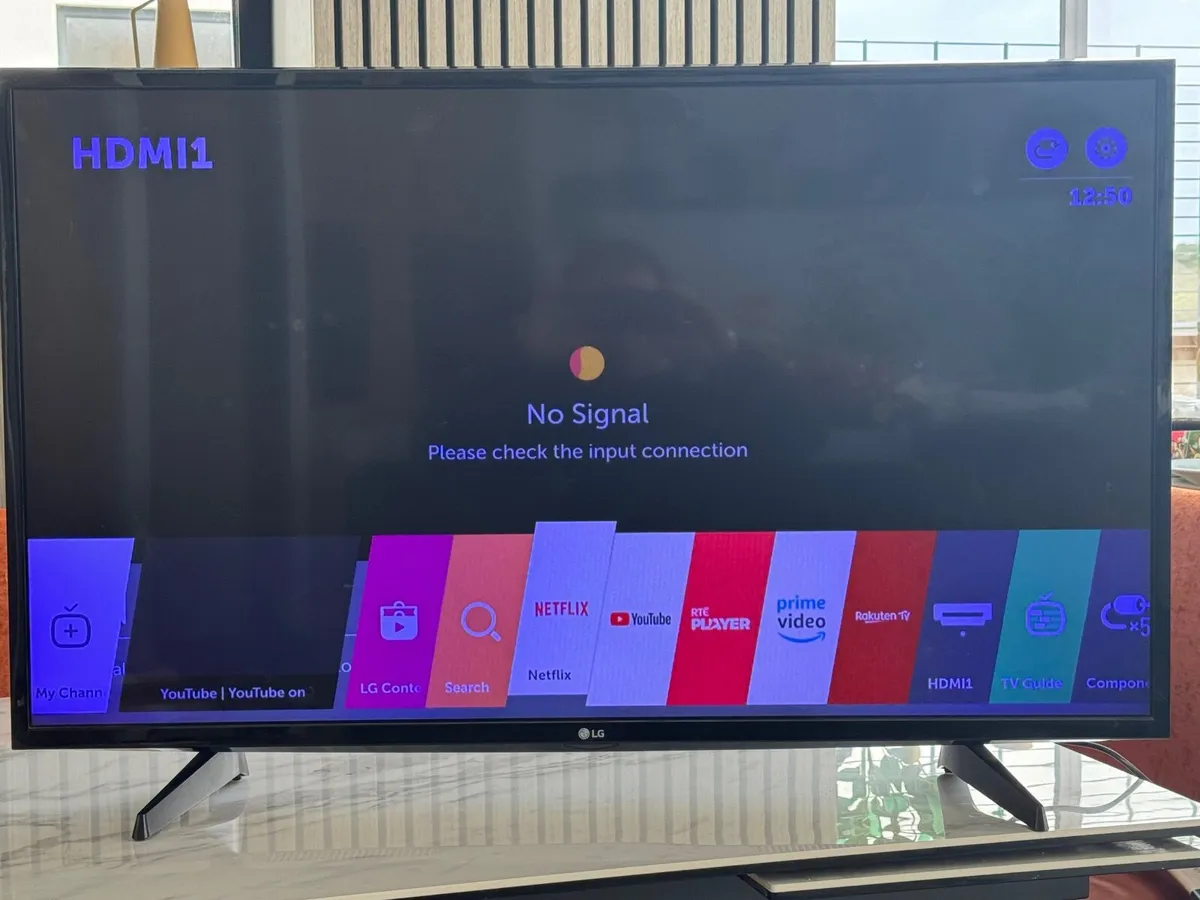 LG Smart TV - Image 2