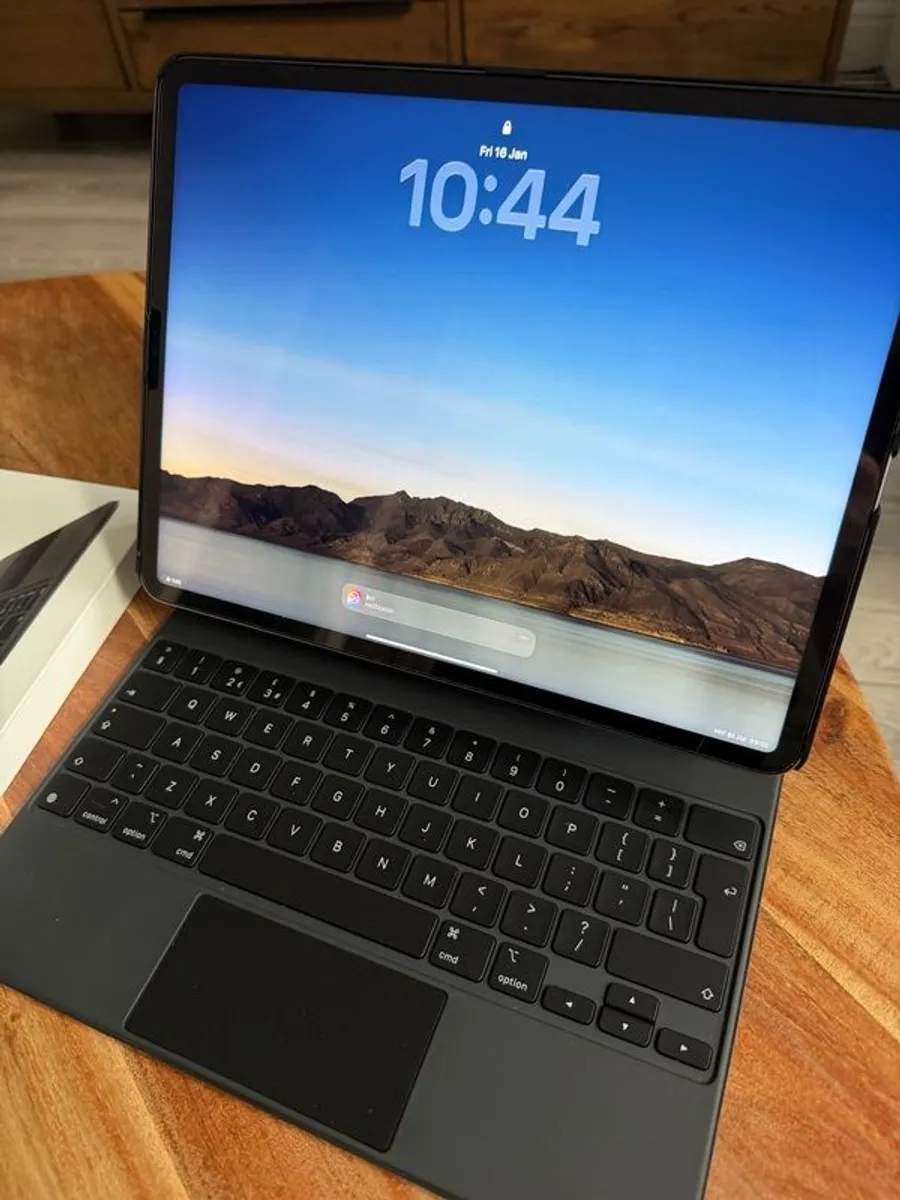 iPad Pro 12.9 M2 November 2022 bundle + AppleCare until 05/02/26 - Image 4