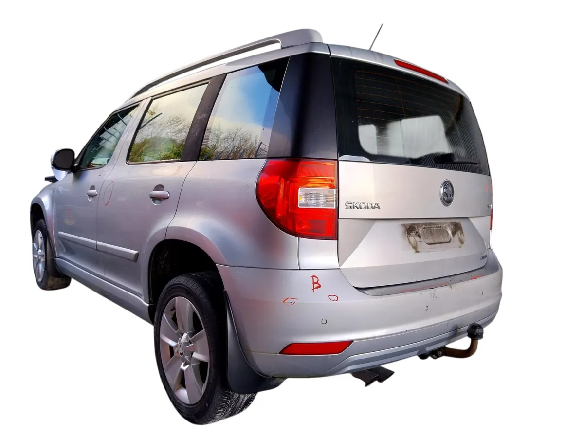 2014 SKODA YETI For Breaking/Dismantling - Image 3
