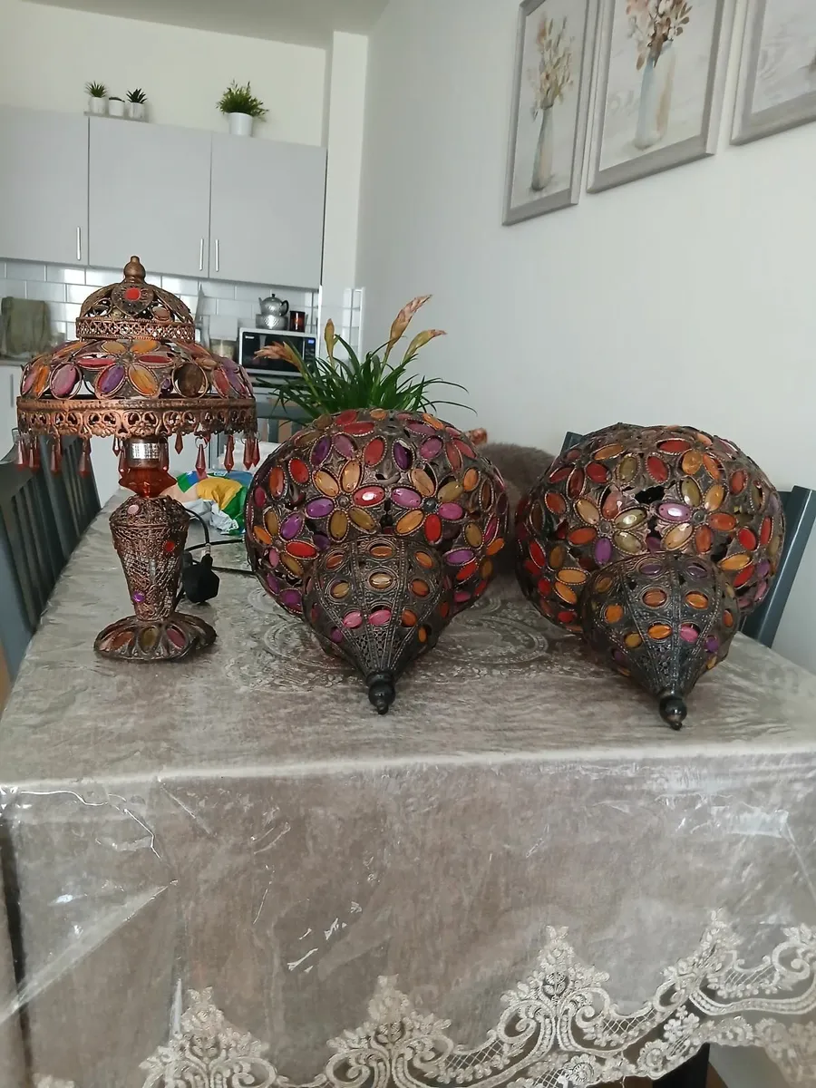 2  turkish ceiling lights and side turkish light.