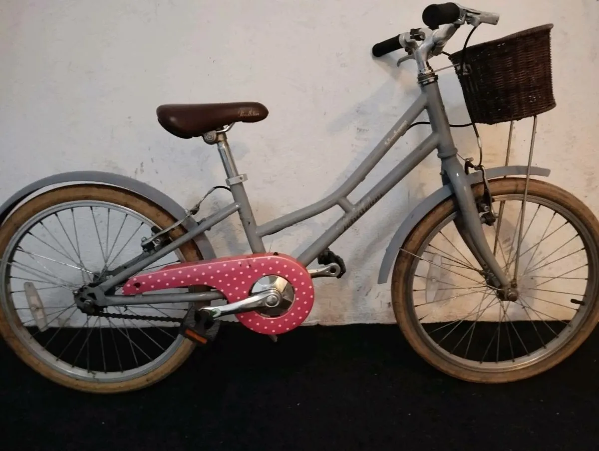 Girls 20inch bike - Image 1