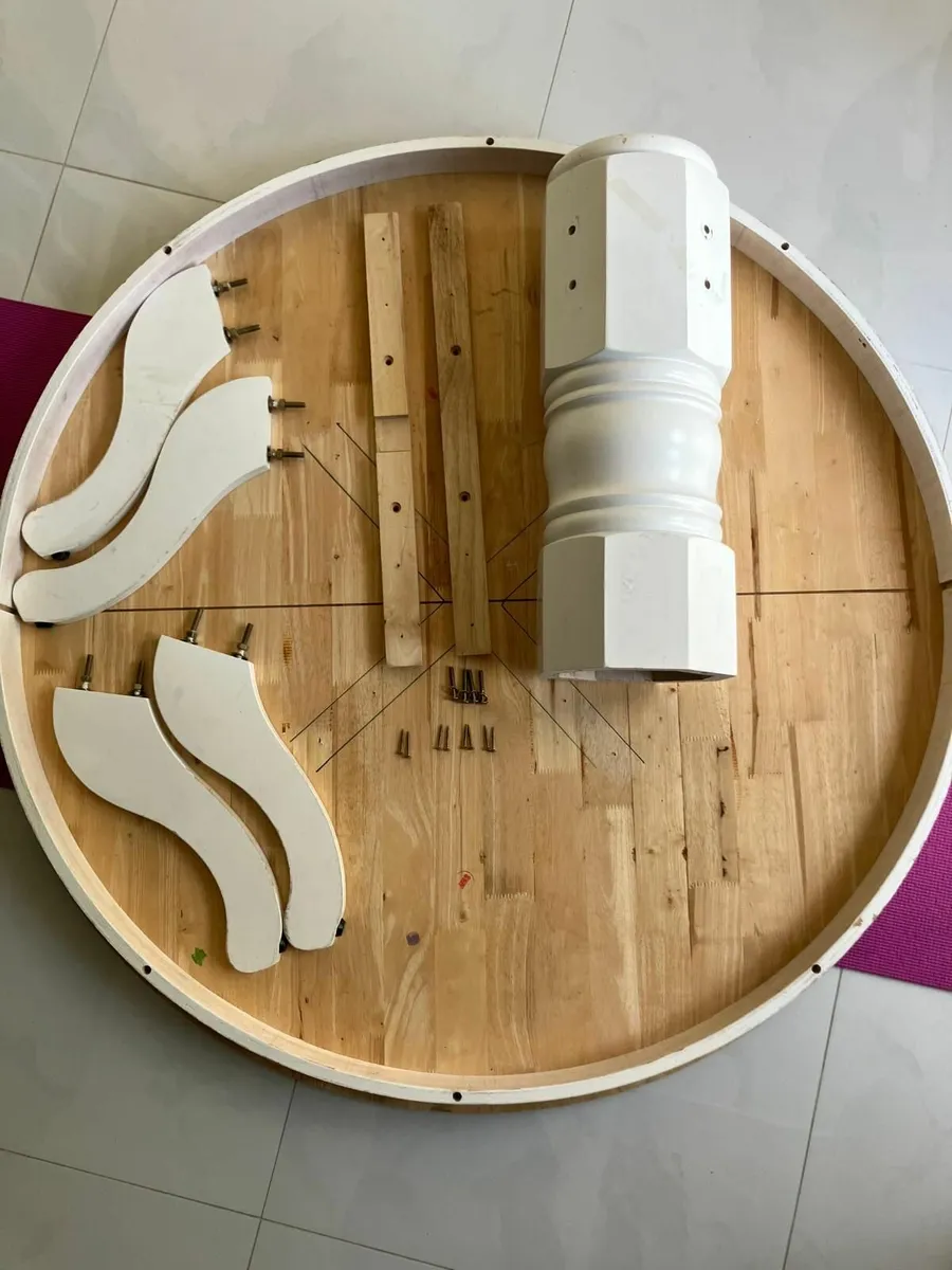 Dining table - Image 3