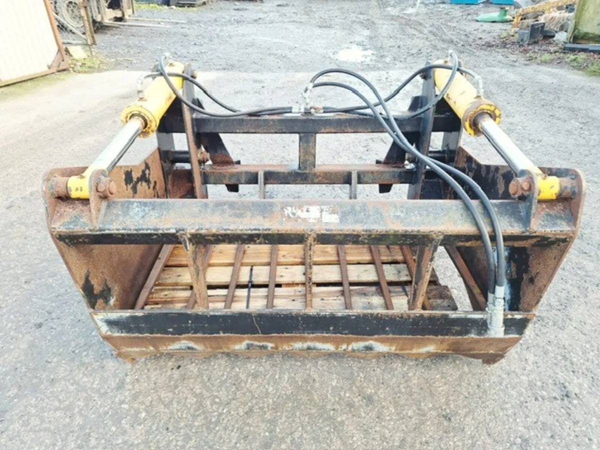 Rossmore 4'4" Shear Grab - Image 1