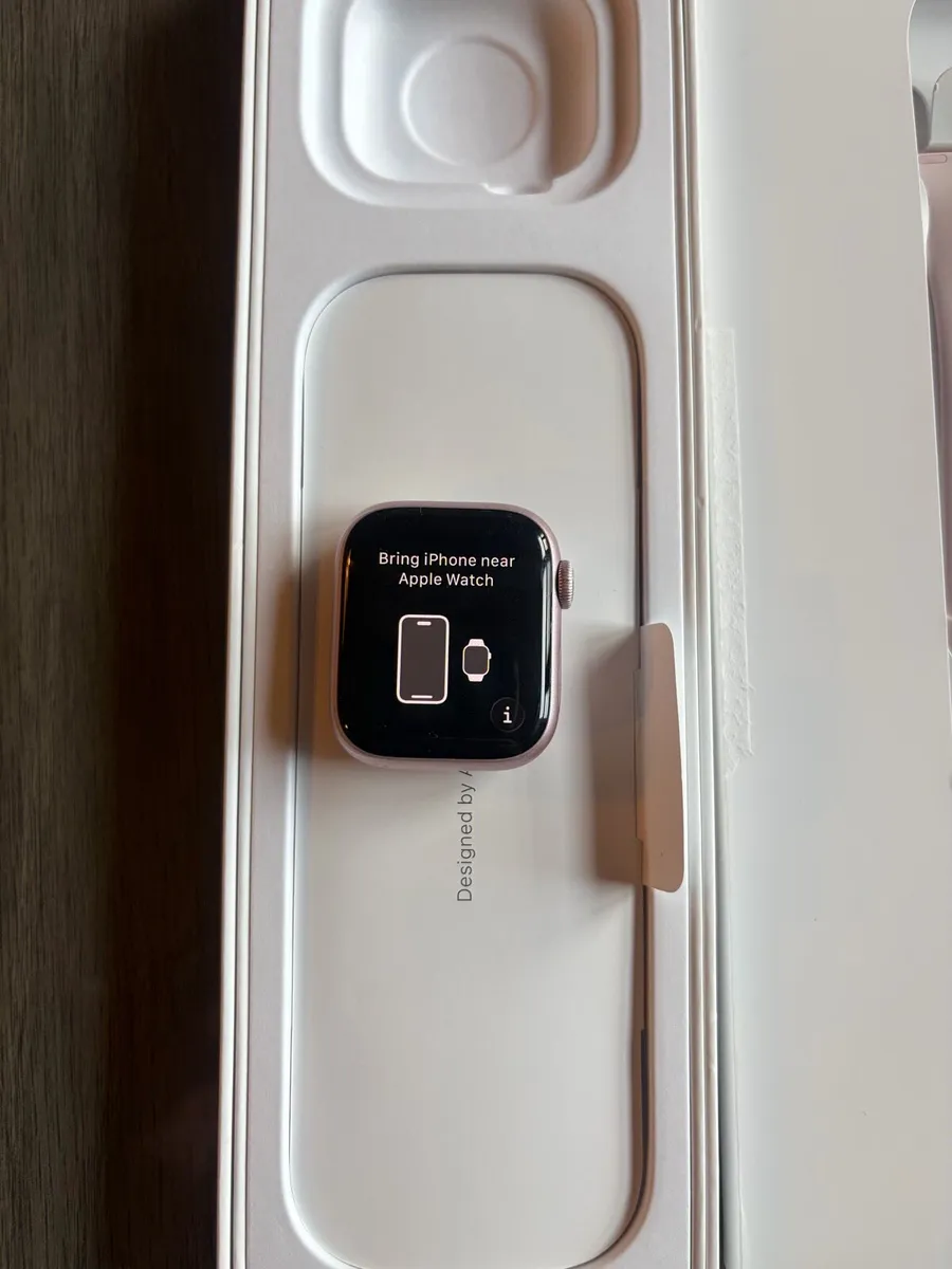 Apple Watch series 9 - Image 2