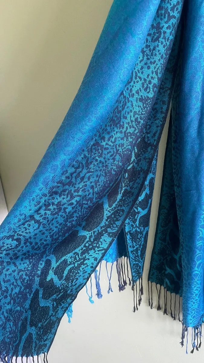 Womens scarf - Image 1