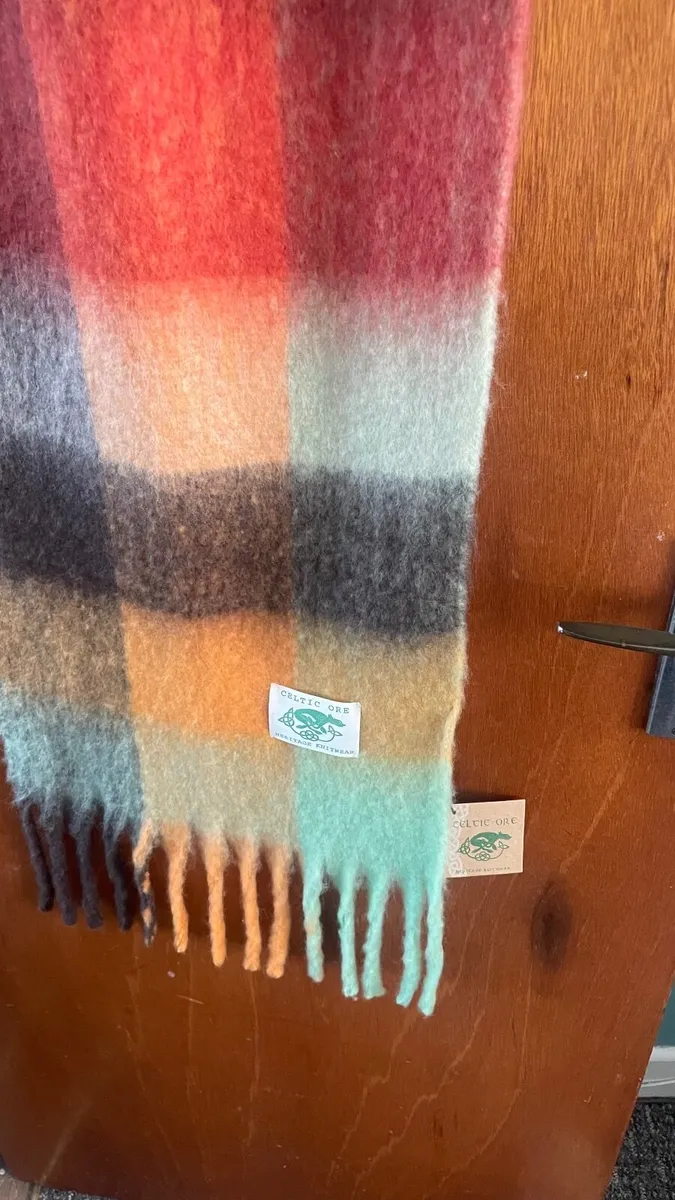 New colourful scarf - Image 2