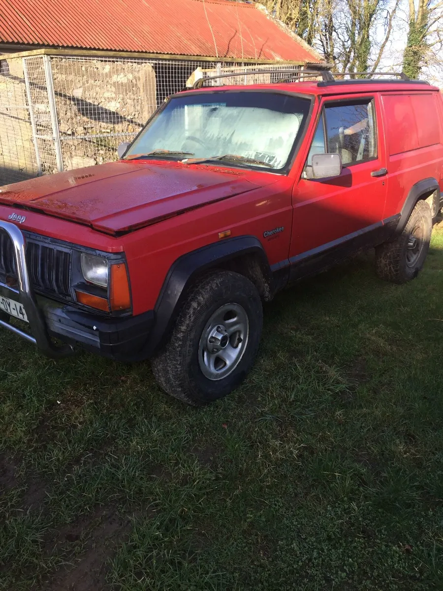 Jeep Cherokee mk1 - Image 1