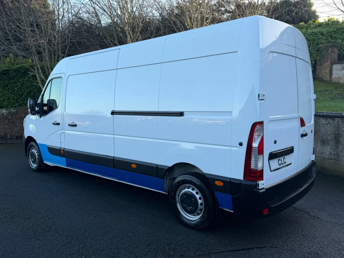 Renault Master 2023 - Image 3