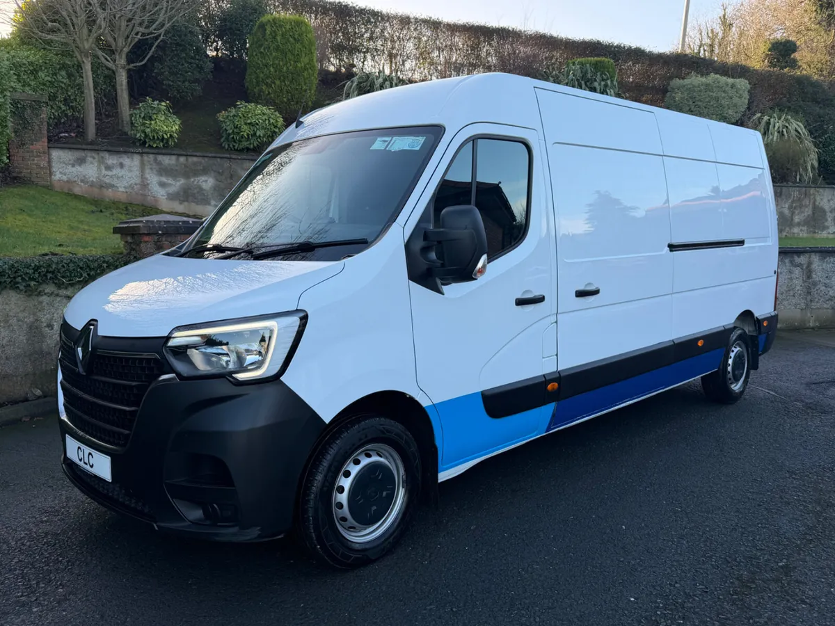 Renault Master 2023 - Image 1