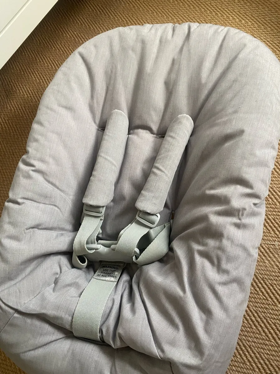 Stokke Tripp Trapp® Newborn Set with toy hanger - Image 3