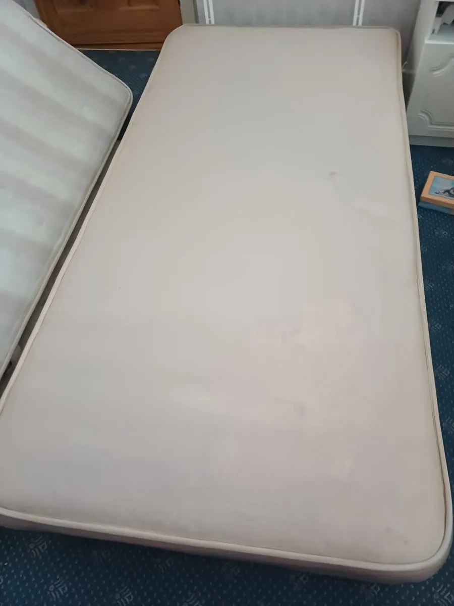 Single bed 3ft - Image 2