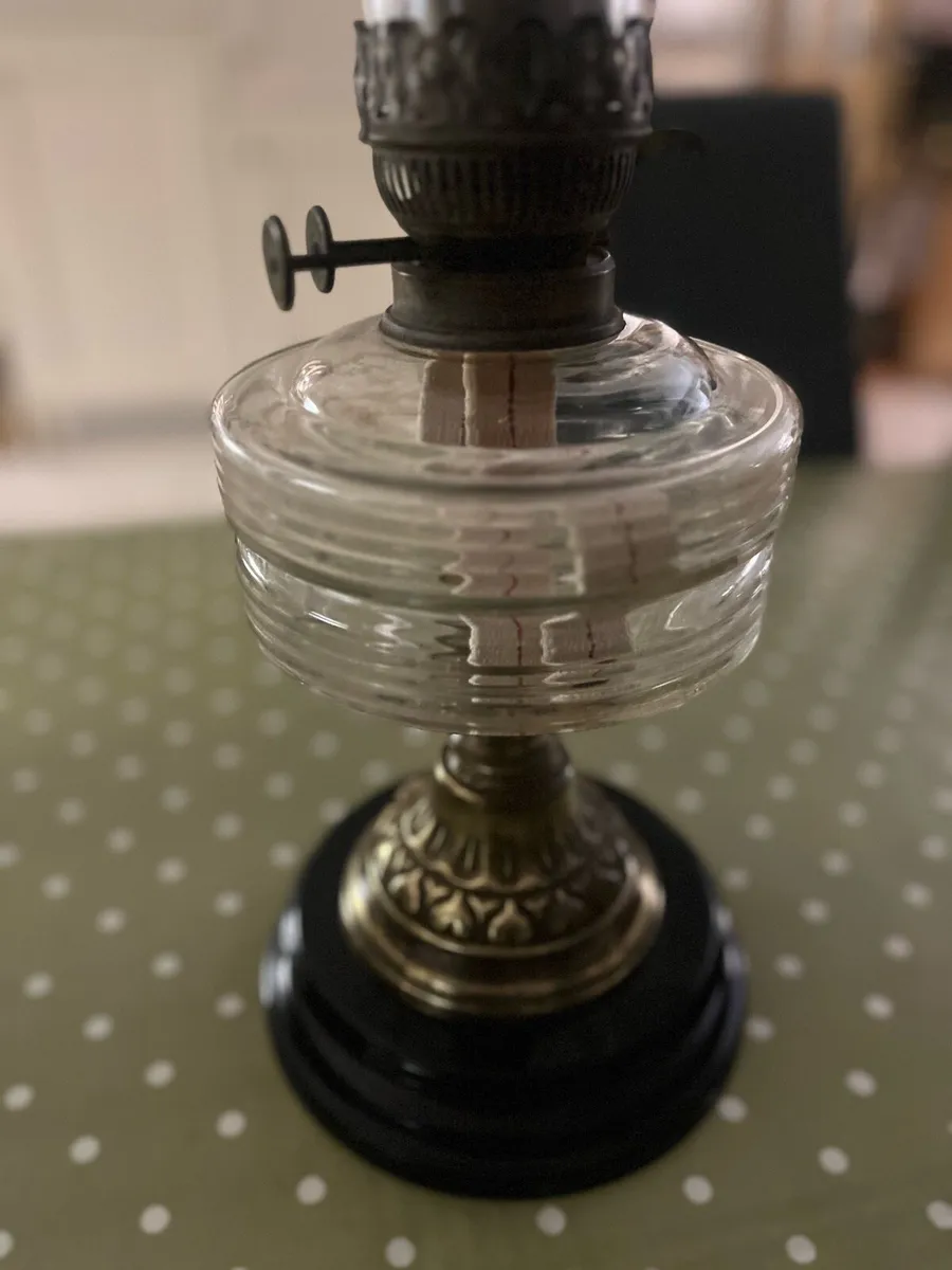 Antique Oil Lamp - Image 2