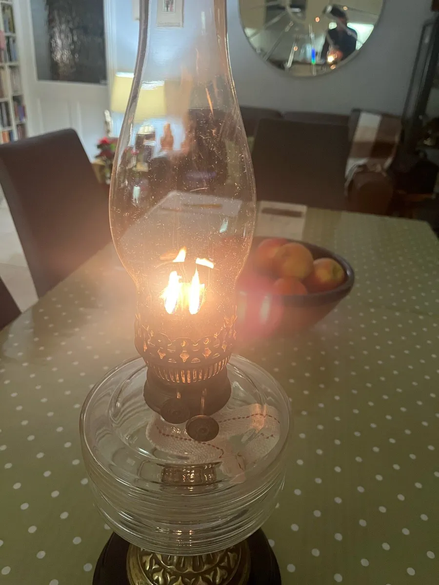 Antique Oil Lamp - Image 4