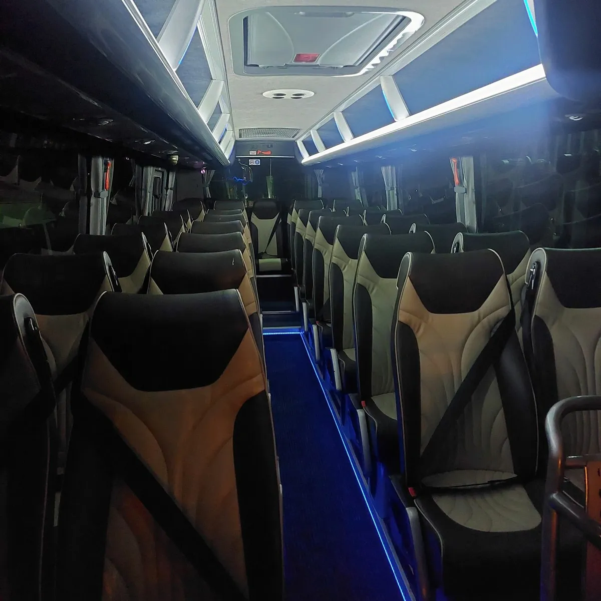 UNVI MERCEDES-BENZ 2016 - Image 3