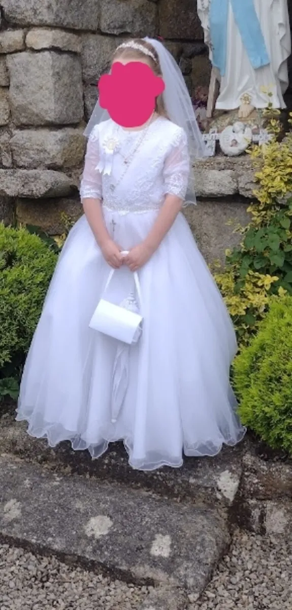 Holy common dress - Image 1