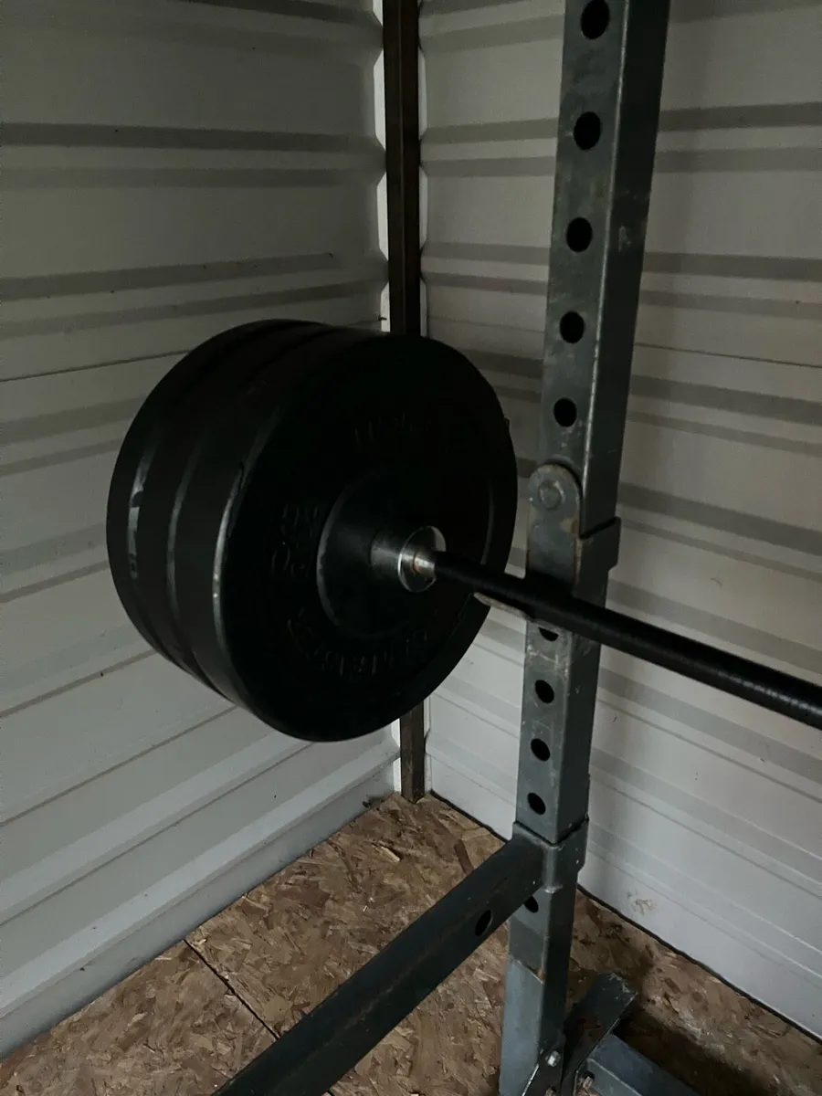 Rack / Olympic bumpers / barbell / bench - Image 4
