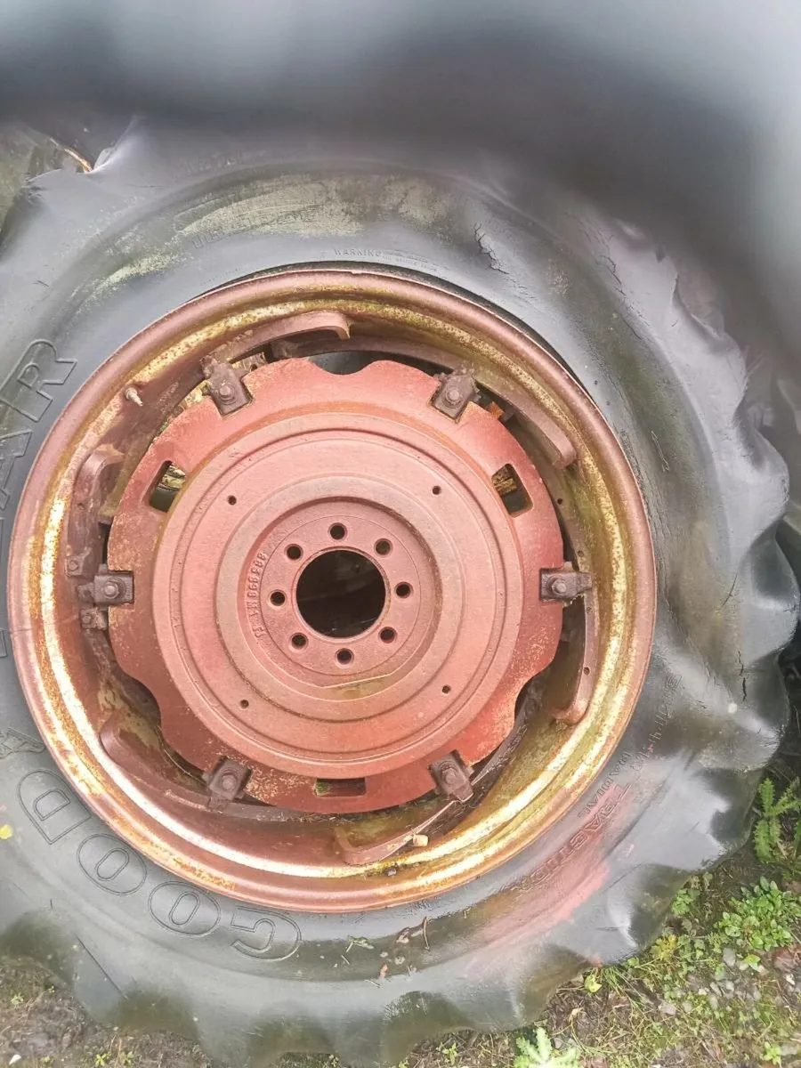 Wheels/quick attach - Image 2