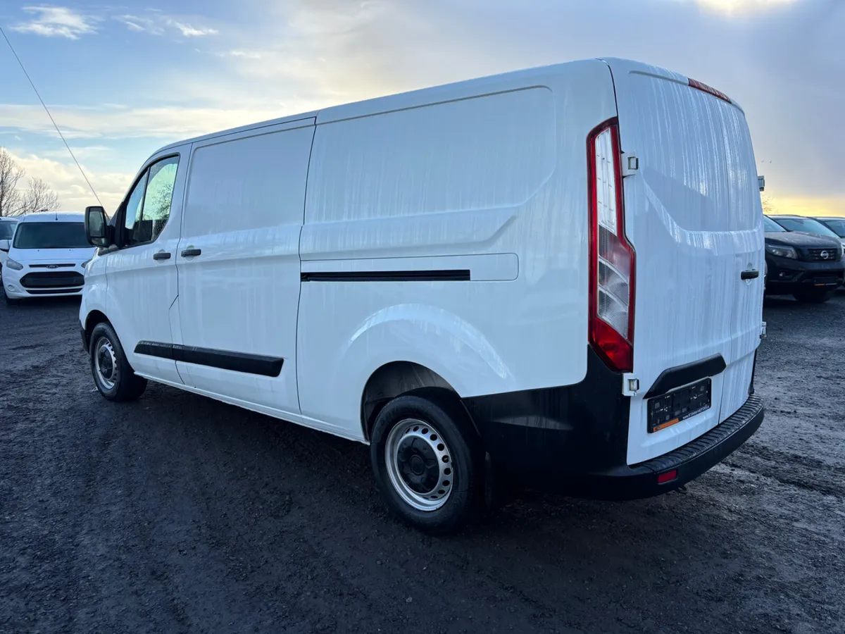Ford Transit - Image 4