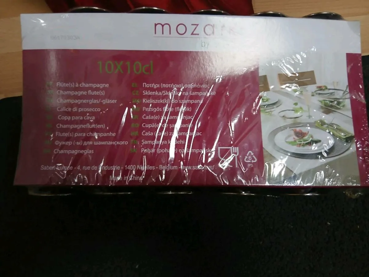 Plastic champagne flutes - Image 3