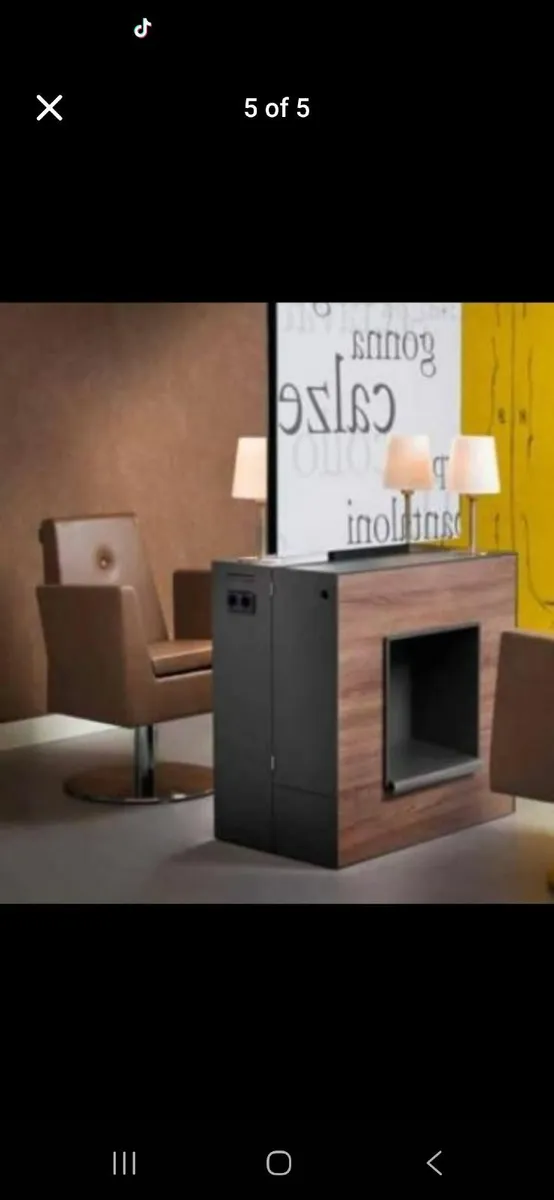 Hair Dressing Section - Image 1