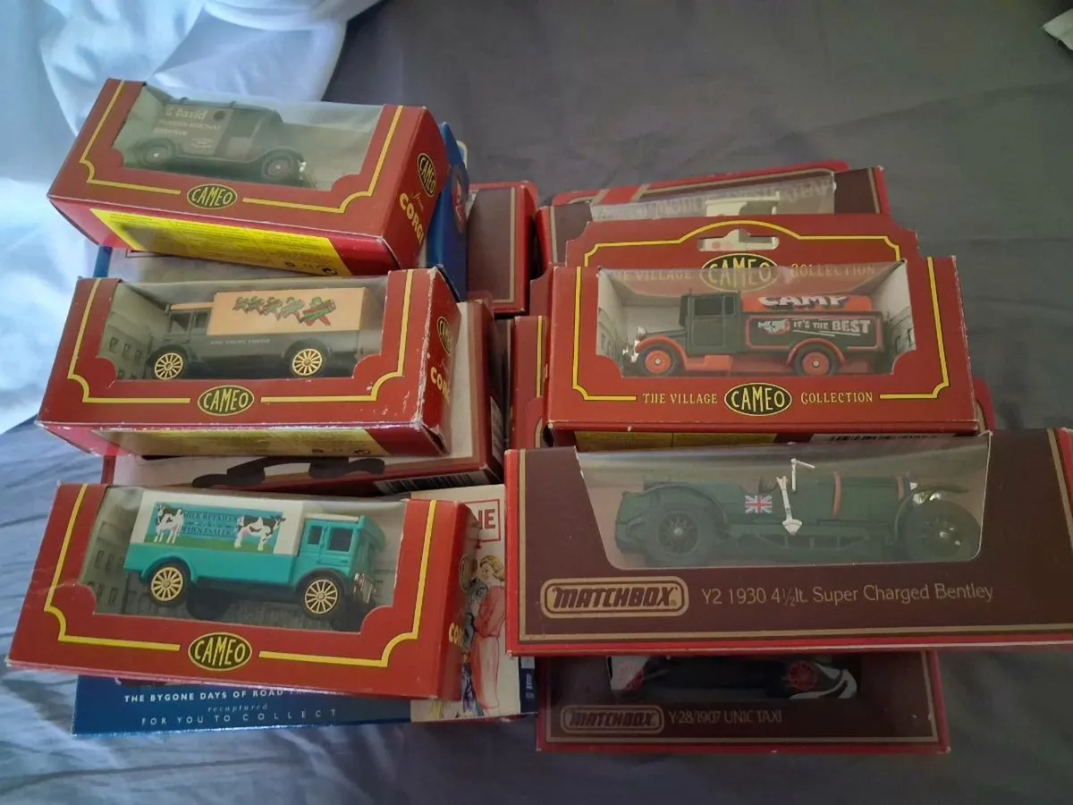 VINTAGE MODEL CARS - Image 2