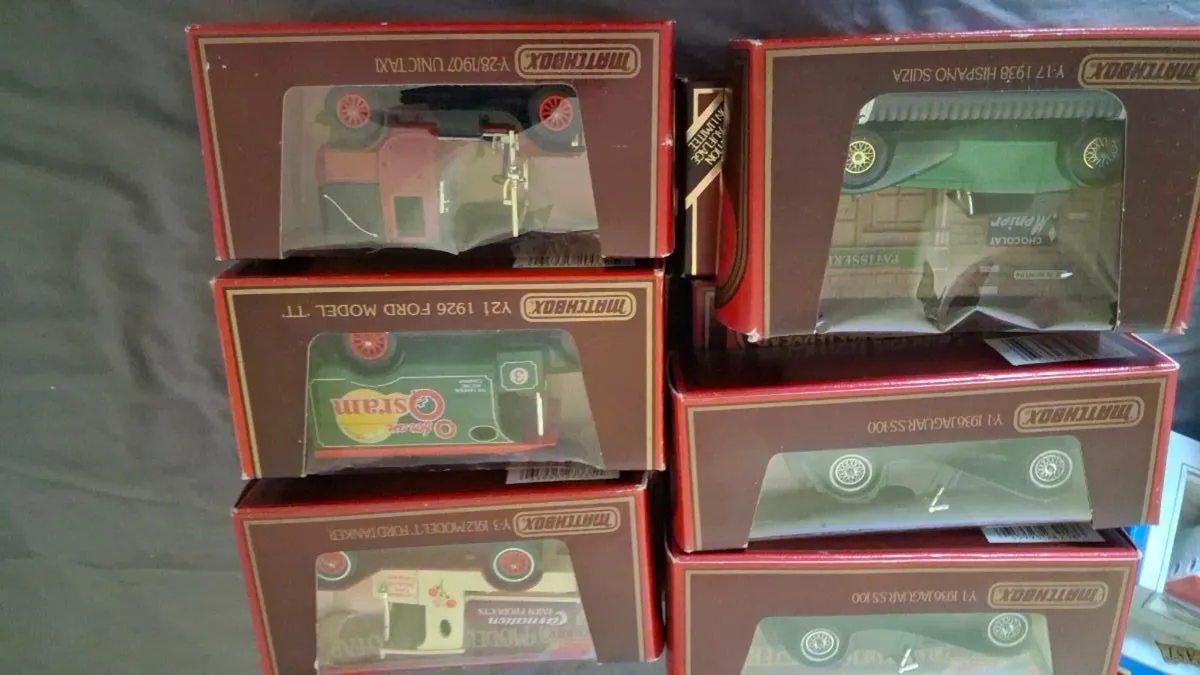 VINTAGE MODEL CARS - Image 4